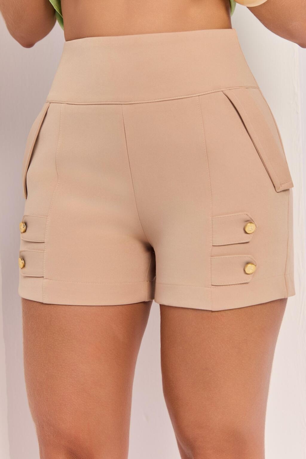 Short em alfaiataria com elastano